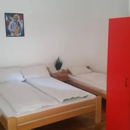 Agape * Bělehrad